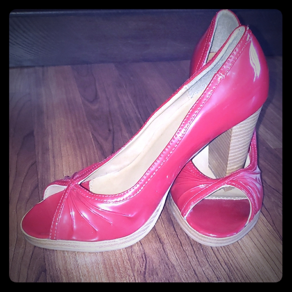 Red Open Toe Heels 👠